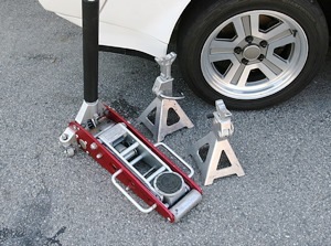 Trolley jack And stands for servicing your Jaguar